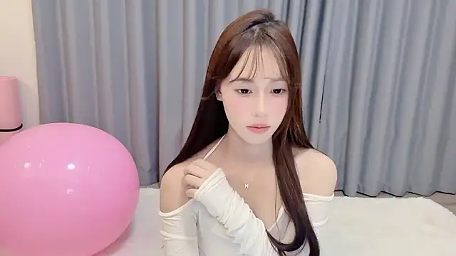 KnockedTwit's sex show image KnockedTwit's sex show image