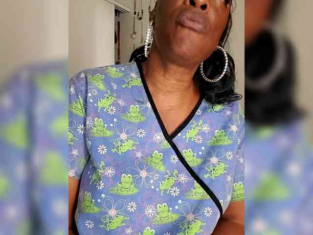 QueenAnitaDix's sex show image