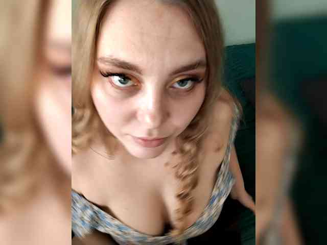 Malina2012's sex show image Malina2012's sex show image