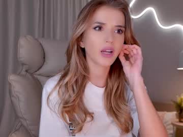 Изображение секс-шоу модели entya