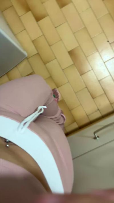 Johnna692's sex show image