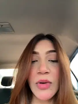 la_machhi's sex show image