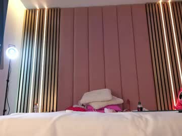 vesia's sex show image