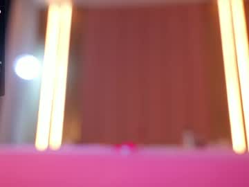vesia's sex show image