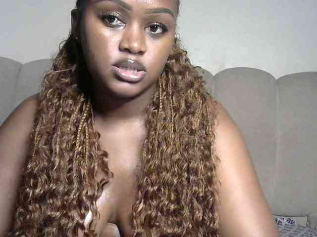 miss-caramel's sex show image