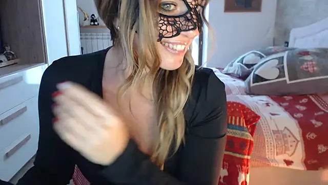 lulu_italy's sex show image lulu_italy's sex show image