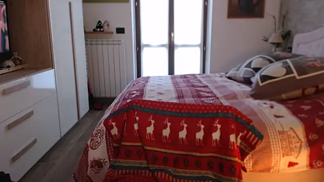 lulu_italy's sex show image lulu_italy's sex show image