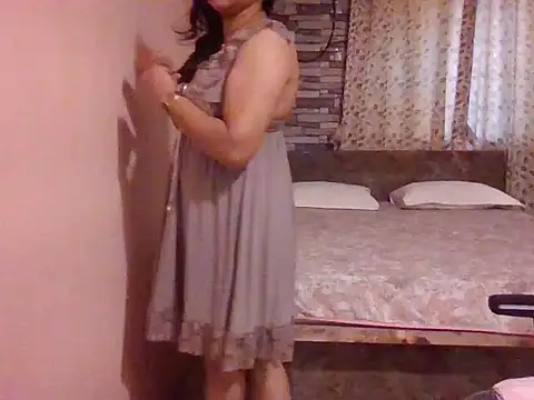 Изображение секс-шоу модели Diya_04