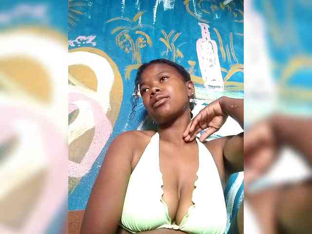 Изображение секс-шоу модели Sayrahsexy