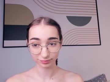 polly_bee's sex show image