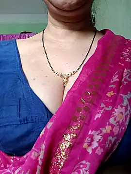 Изображение секс-шоу модели Rosy-B