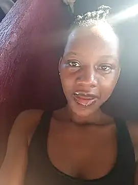 Изображение секс-шоу модели Petite_li Изображение секс-шоу модели Petite_li