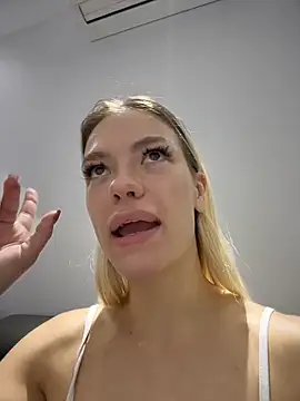 -Sexy_Barbie-'s sex show image