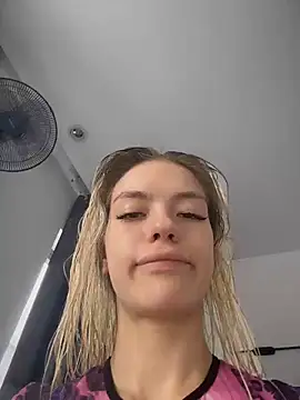 -Sexy_Barbie-'s sex show image