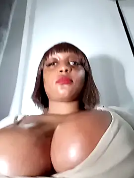 Изображение секс-шоу модели Busty_Bambi Изображение секс-шоу модели Busty_Bambi