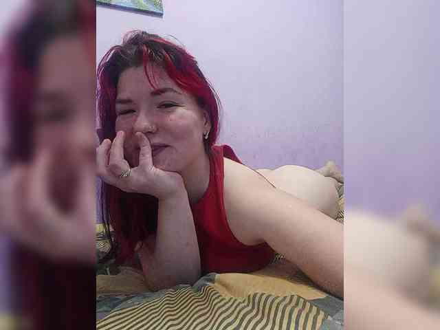 Horny-Lina's sex show image