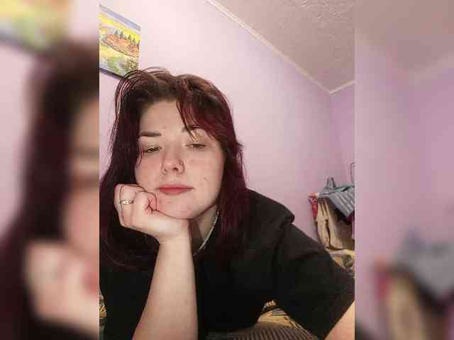 Horny-Lina's sex show image Horny-Lina's sex show image