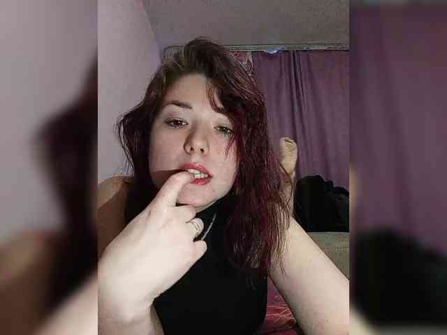 Horny-Lina's sex show image