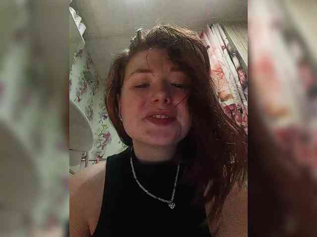 Horny-Lina's sex show image