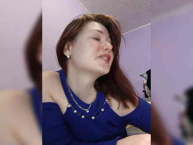 Horny-Lina's sex show image