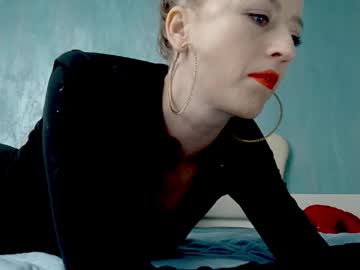 krystal_desire's sex show image