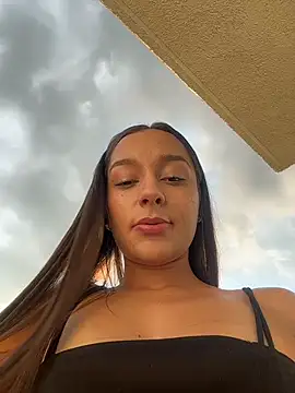 Изображение секс-шоу модели Brunettecollins05 Изображение секс-шоу модели Brunettecollins05