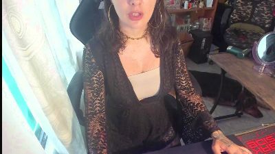 PetitSimonett's sex show image