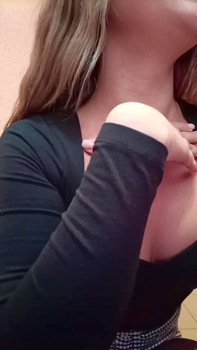 dzinblondi's sex show image dzinblondi's sex show image