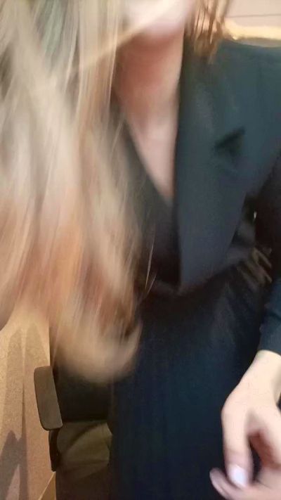 dzinblondi's sex show image