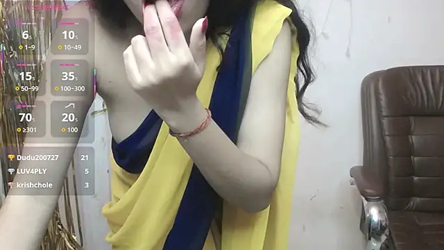 horneyworld007's sex show image