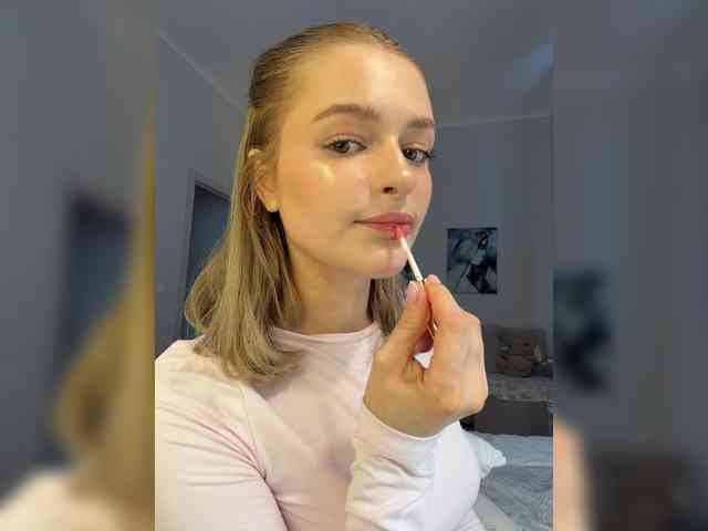 mandarinkaa's sex show image