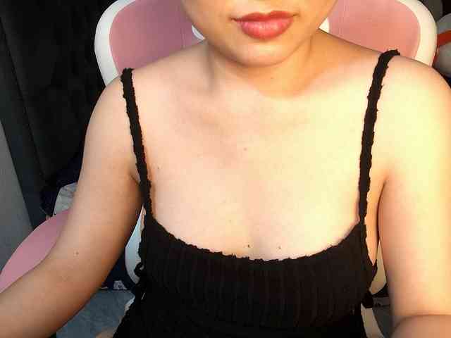 Julia98's sex show image Julia98's sex show image