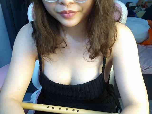 Julia98's sex show image Julia98's sex show image