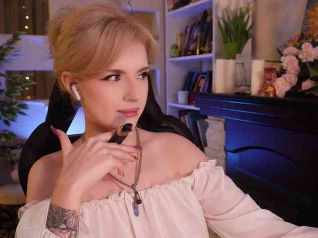 Изображение секс-шоу модели ChristieWade Изображение секс-шоу модели ChristieWade