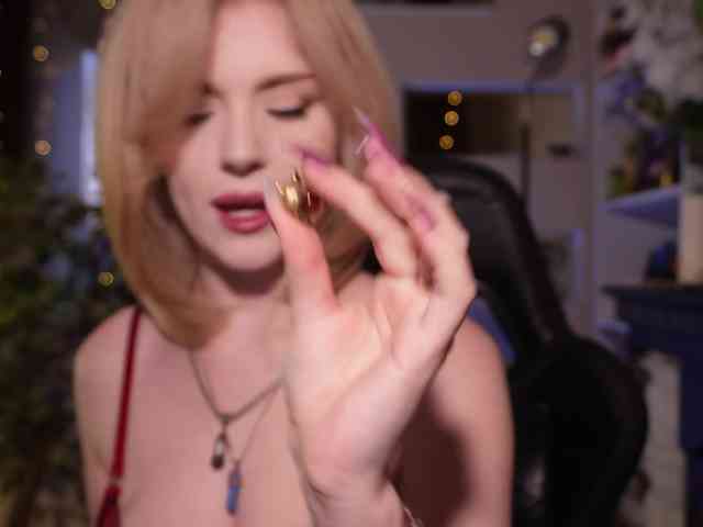 Изображение секс-шоу модели ChristieWade Изображение секс-шоу модели ChristieWade