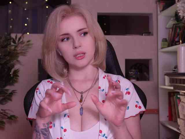 Изображение секс-шоу модели ChristieWade Изображение секс-шоу модели ChristieWade