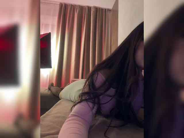 Изображение секс-шоу модели Alliina-leee