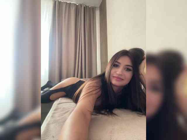 Изображение секс-шоу модели Alliina-leee