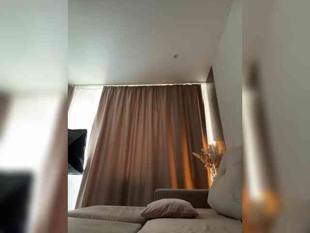 Alliina-leee's sex show image