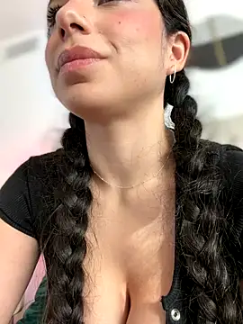 LoveLillyy's sex show image LoveLillyy's sex show image