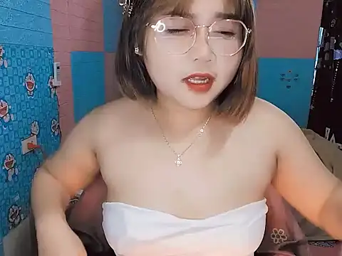 Nhan7868's sex show image