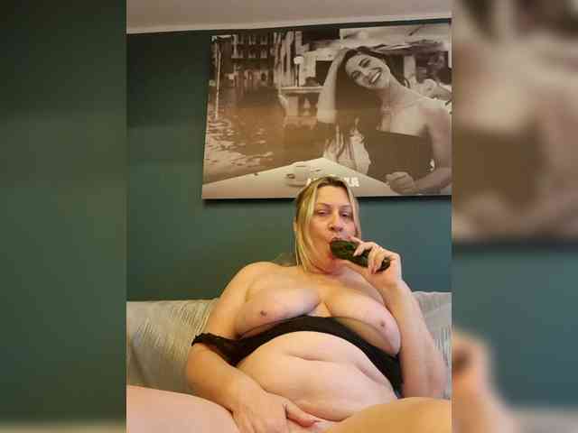 MARGHERITA-1978's sex show image
