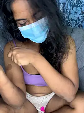 Изображение секс-шоу модели SukiyamaAsia Изображение секс-шоу модели SukiyamaAsia