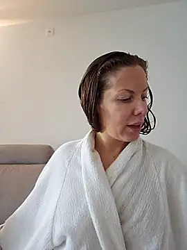 Nova-Lee's sex show image