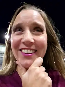 SkyelarSommer's sex show image