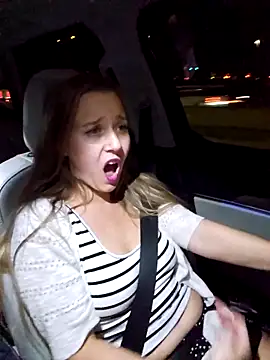 Изображение секс-шоу модели Skyellar