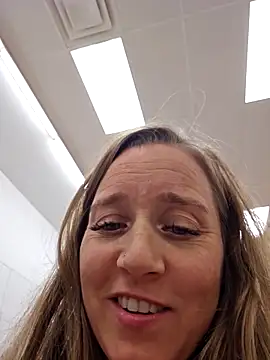 Изображение секс-шоу модели Skyellar