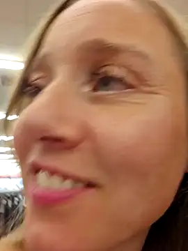 Skyellar's sex show image