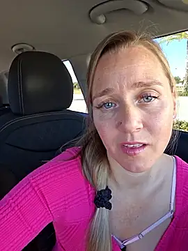 Skyellar's sex show image