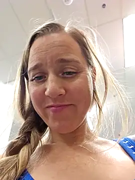 Skyellar's sex show image